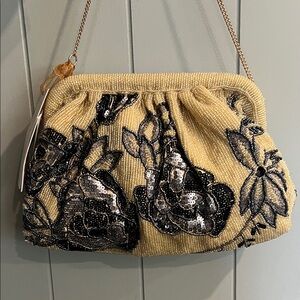 Elegant Beaded Evening Clutch - Cream//Gold and Black Floral